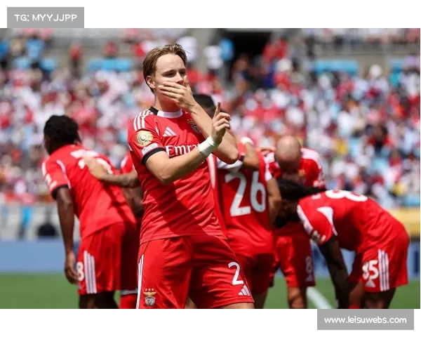 拜仁高位压迫战术解析,切尔西防守韧性应对 拜仁高位压迫战术解析,切尔西防守韧性应对